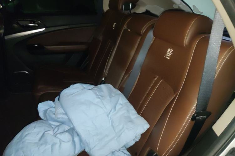 Used BYD Tang New Energy 2015 2.0T Four-Wheel-Drive Flagship Model Left Rear Seat