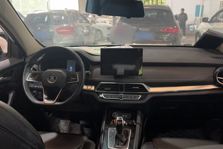 Used BYD Song 2020 Classic Edition 1.5T Automatic Elite Model Interior 2