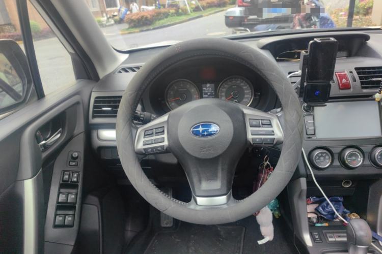 Used Subaru Forester 2014 2.0i Automatic Luxury Edition Steering Wheel