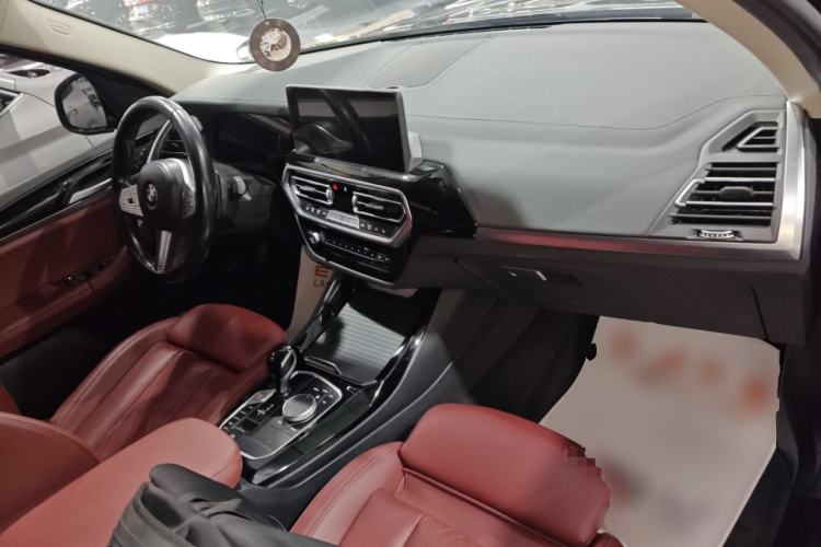 Used BMW X3 2022 Restyled xDrive25i M Sport Package Center Console