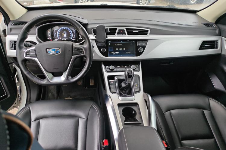 Used Geely Auto Emgrand X7 Sport 2016 2.0L Manual ZhiShang Version
