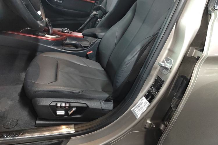 Used BMW 3 Series 2017 320Li Fashion Model
