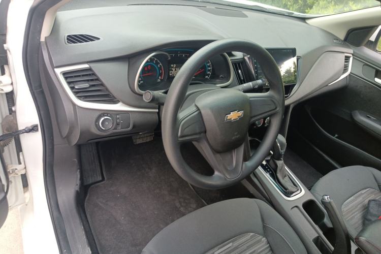 Used Chevrolet Cavalier 2018 320 Automatic Enjoyment Sunroof Edition Center Console