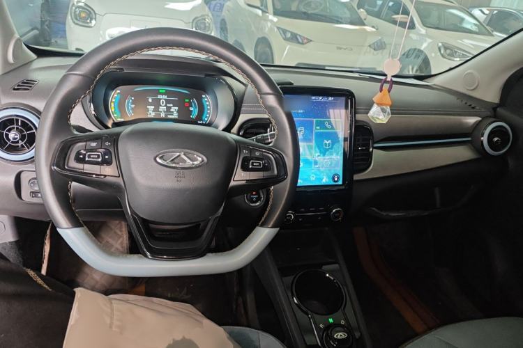 Used Chery Little Ant 2022 Revised Version Sweet Pink Edition Half-Sugar Version Lithium Iron Phosphate 30.7 kWh 30 kW 301 km