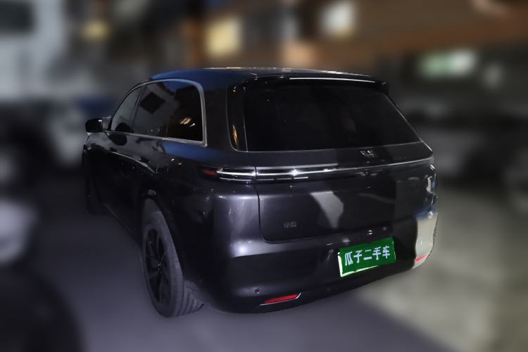 Used Li Auto L8 2023 Air model
