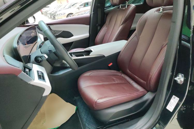 Used Buick LaCrosse 2024 28T Luxury Edition Left Front Seat