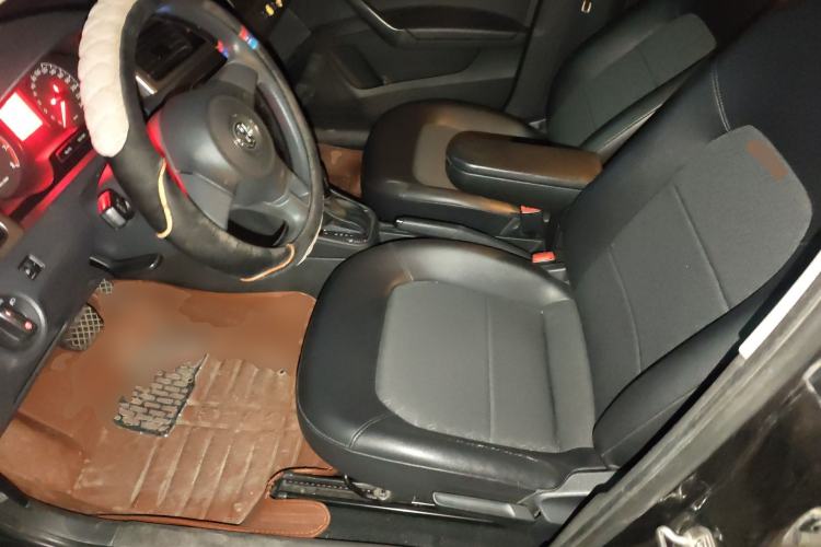 Used Volkswagen Santana 2015 1.6L Automatic Comfort Edition Driver Seat