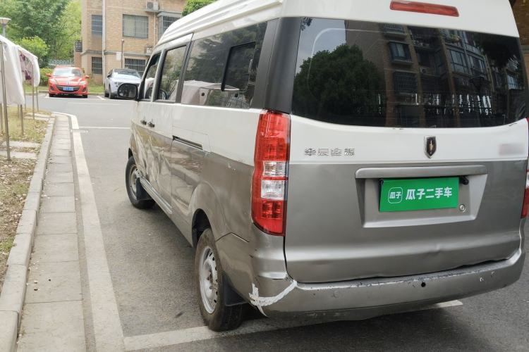 Used Jinbei Hiace X30 2023 1.5L Business-Grade Minibus 5/6/7-Seater Central Air Conditioning Version SWC15M