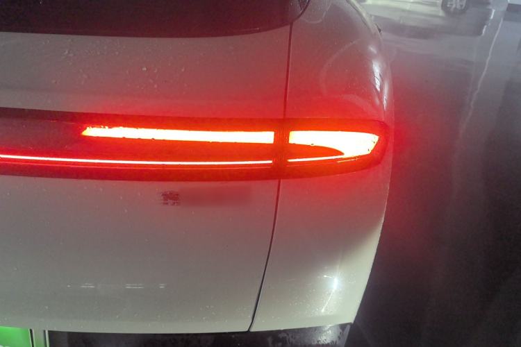 Used Baojun Yunhai 2024 600km Pure Electric Version Right Rear Taillight