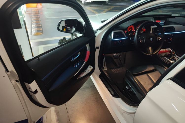 Used BMW 3 Series 2019 320i M Sport Package
