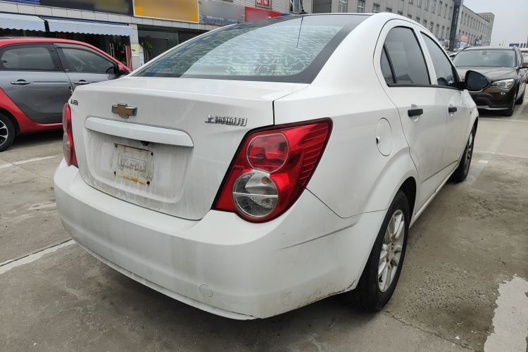 Used Chevrolet Aveo Sonic 2011 Sedan 1.4L MT SL Rear Right 45 Deg