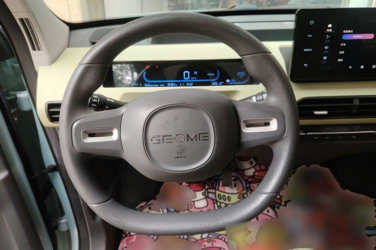 Used Geely Galaxy Panda 2023 Panda Mini 200km Dynamic Bear Steering Wheel