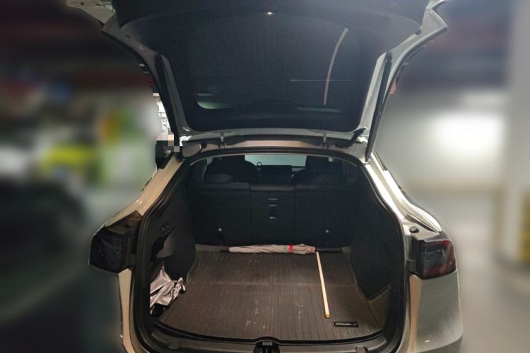 Used Tesla Model Y 2024 Rear-Wheel-Drive Version Trunk