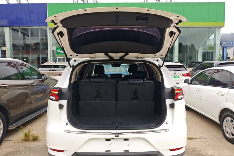 Used BYD Tang 2018 2.0T Automatic SmartConnect Luxury 7-Seater China V Emission Standard