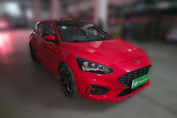 Used Ford Focus 2021 Hatchback EcoBoost 180 Automatic ST Line Front Right 45 Deg