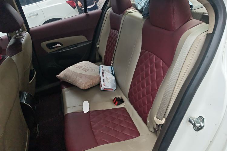 Used Chevrolet Cruze 2015 1.5L Classic SE AT Left Rear Seat