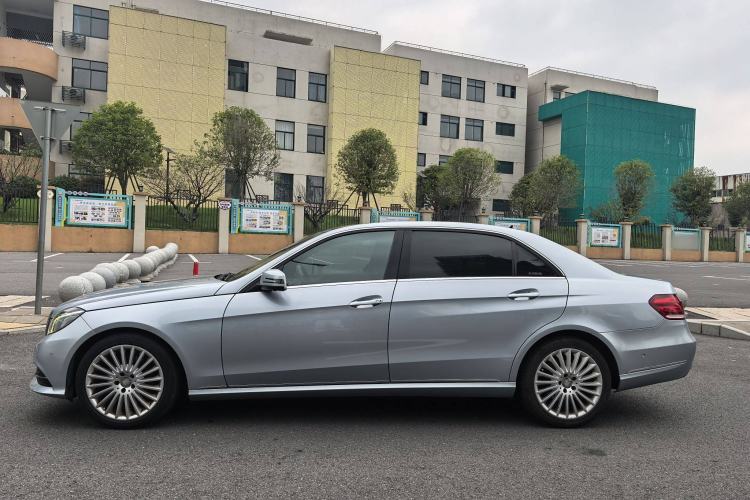 Used Mercedes-Benz E-Class 2014 E 260 L Luxury Model

