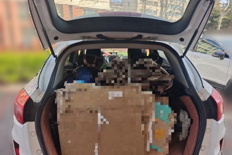 Used Bestune X80 2013 2.0L automatic comfort version Trunk