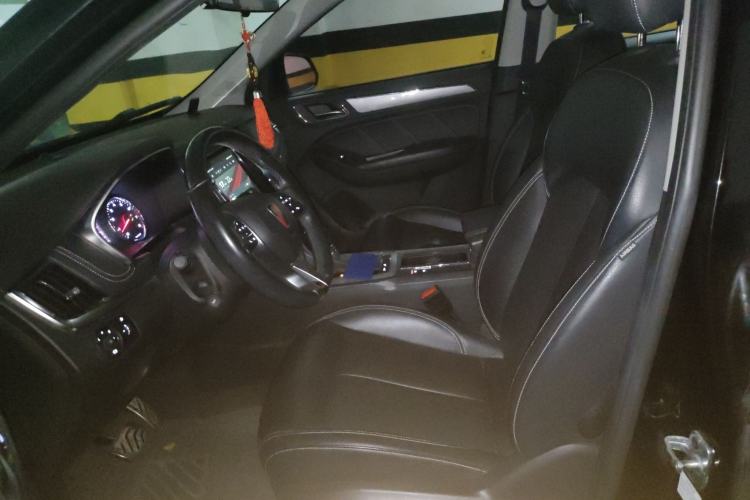 Used Roewe RX5 2016 20T Two-Wheel Drive Automatic Internet Smart Edition