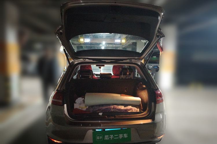 Used Volkswagen Golf 2015 1.4TSI Automatic Luxury Model
