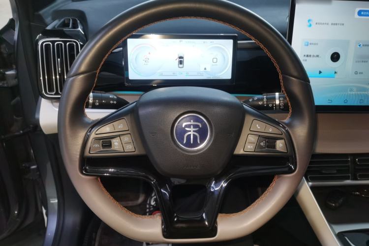 Used BYD Song Pro New Energy 2023 Champion Edition DM-i 110KM Excellence Model Steering Wheel