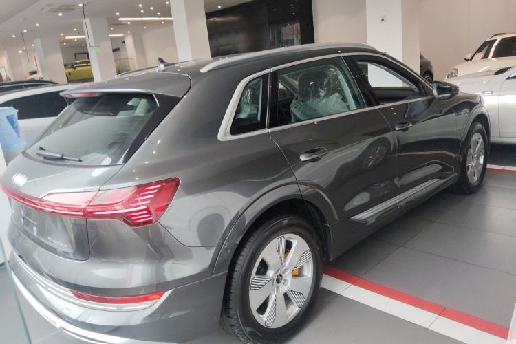 Used Audi e-tron 2021 50 quattro Luxury Edition