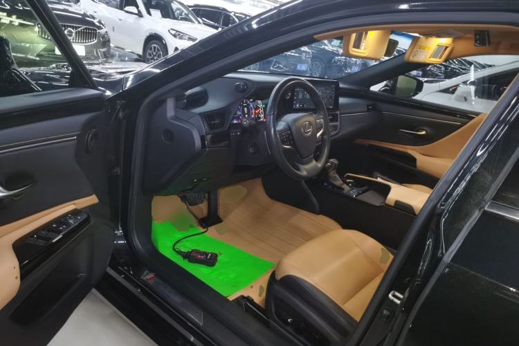 Used Lexus ES 2022 200 Excellence Edition