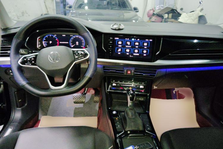 Used Volkswagen Passat 2024 380TSI Dragon Glory Edition Center Console