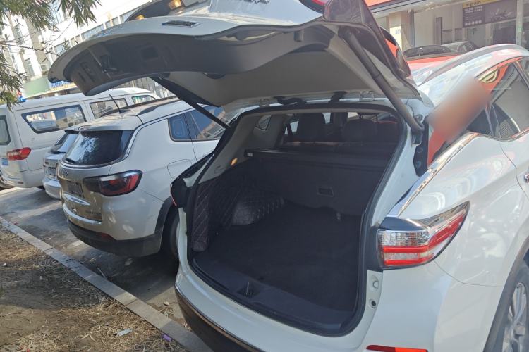 Used Nissan Murano 2019 2.5L XL Two-Wheel Drive Smart Connect Luxury Edition China VI Standard