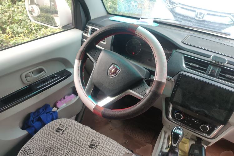 Used Jinbei Hiace X30 2021 1.5L Comfort Plus Central Air-Conditioned Van China VI Standard SWC15M Steering Wheel
