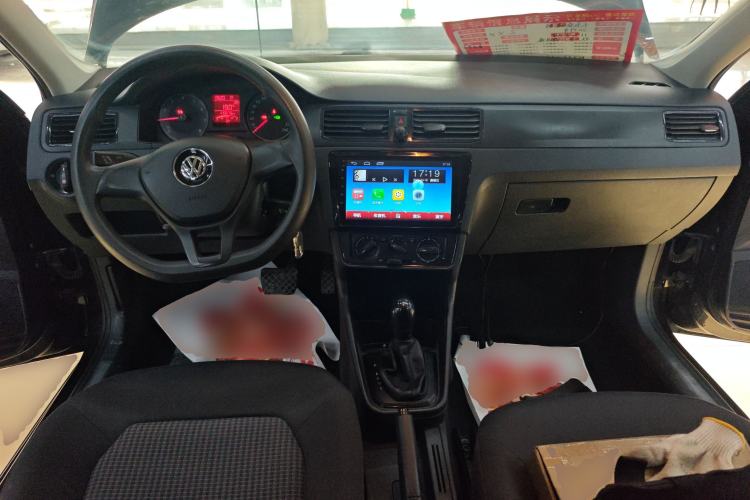 Used Volkswagen Santana 2018 1.5L Automatic Fashion Edition Center Console