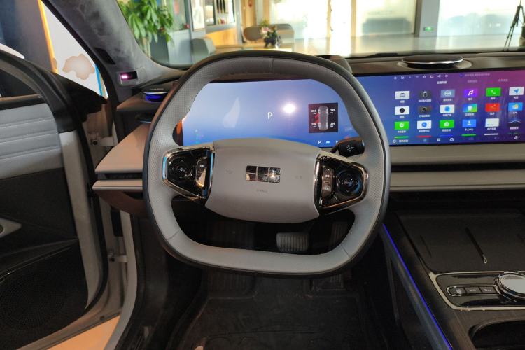 Used Geely Galaxy E8 2025 700 km Long-Range Intelligent Driving Version