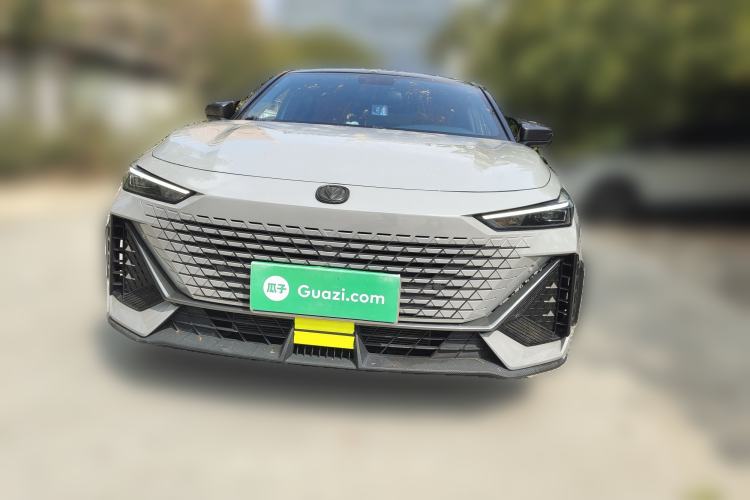 Used Changan UNI-V 2022 1.5T Prestige Version