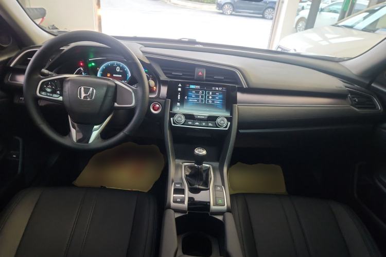 Used Honda Civic 2016 220TURBO Manual Luxury Edition Center Console