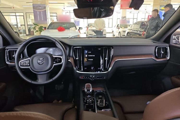 Used Volvo S60 2022 B4 Zhiyuan Luxury Edition