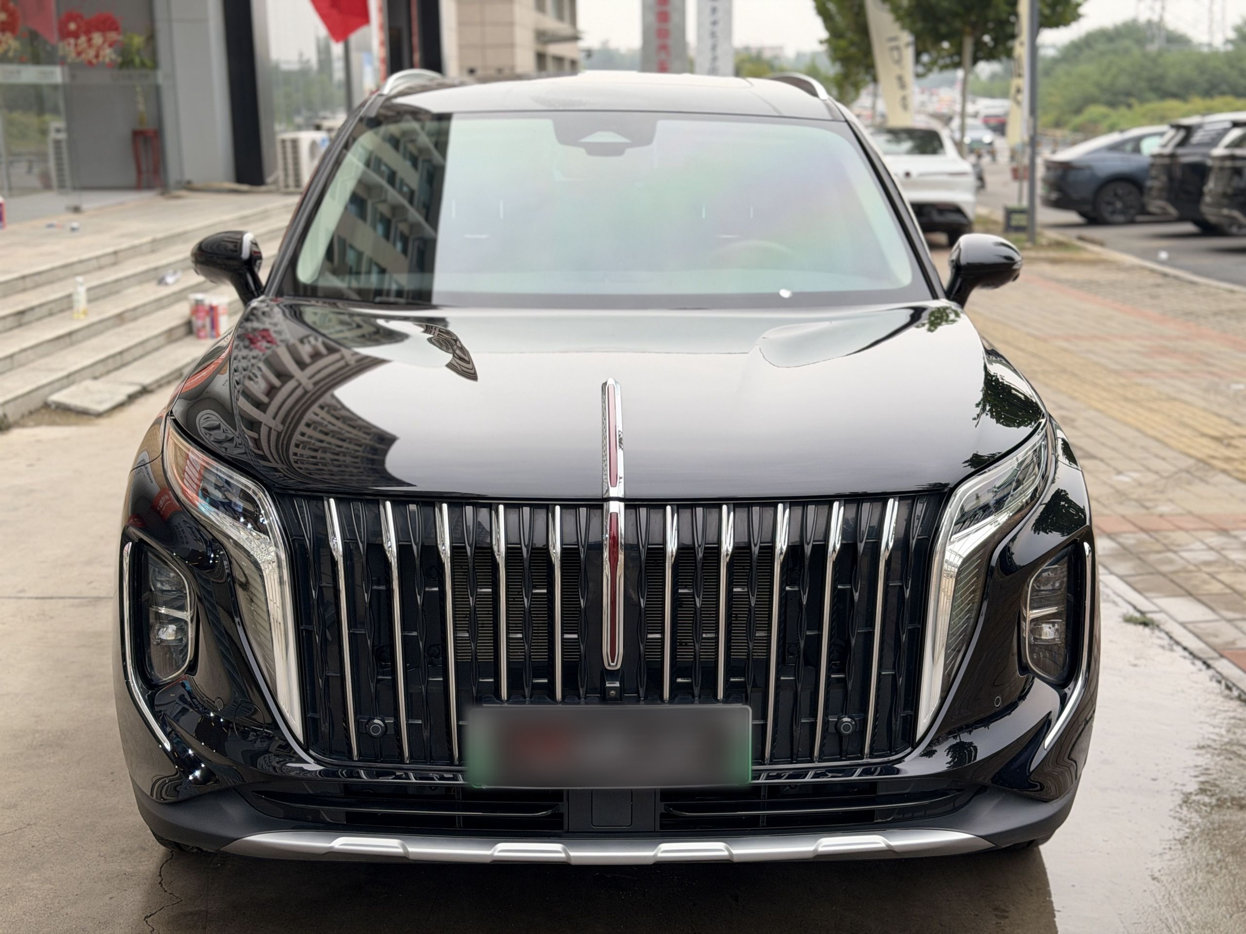 Hongqi HS7 PHEV 2024 2.0T PHEV Four-Wheel Drive Flagship Edition 7 Seats — снимка 12