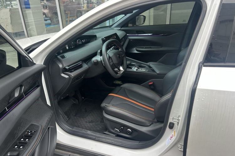 Used Changan UNI-V 2024 1.5T Prestige Edition
