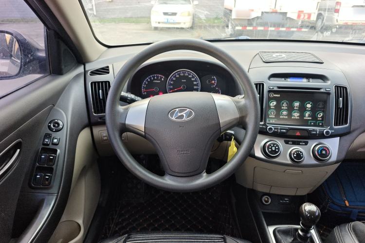 Used Hyundai Celesta 2015 1.6L Manual Comfort Model
