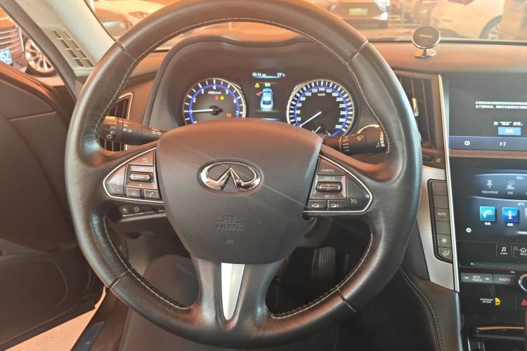 Used Infiniti Q50L 2016 2.0T Enjoyment Edition Steering Wheel