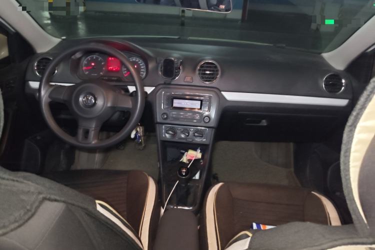 Used Volkswagen Jetta 2015 1.6L Manual Comfort Model
