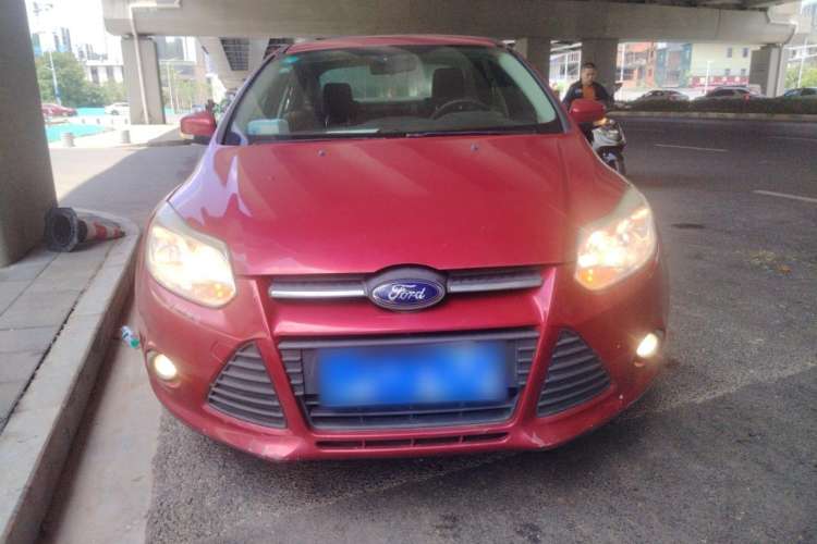 Used Ford Focus 2012 Sedan 1.6L Automatic Comfort Model
