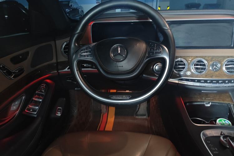 Used Mercedes-Benz S-Class 2014 S 320 L Business Model Steering Wheel