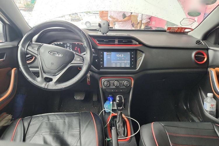 Used Chery Tiggo 3X 2017 1.5L Automatic Fashion Edition Center Console