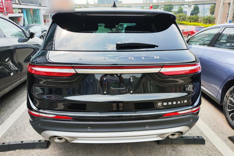 Used Lincoln Corsair 2021 2.0T Two-Wheel Drive Deluxe Edition Rear