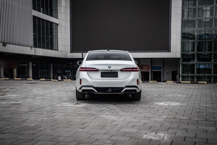 Used BMW 5 Series 2024 530Li Leading Model M Sport Package
