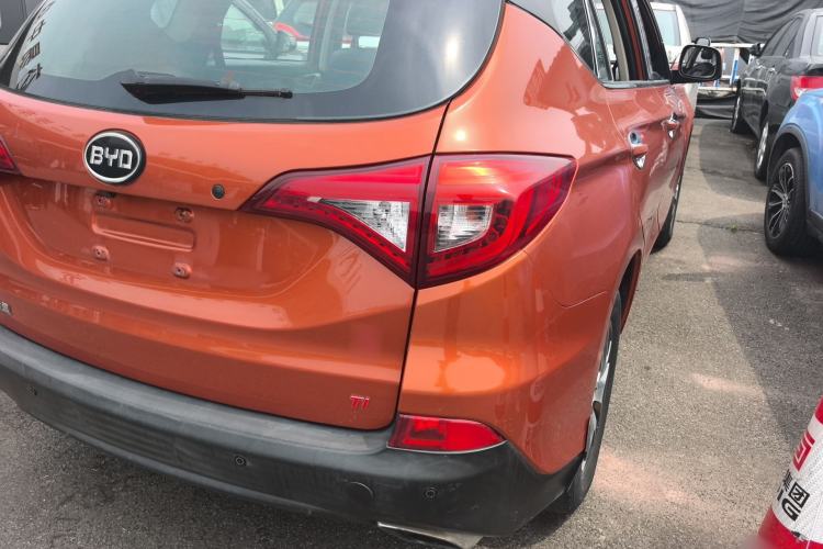 Used BYD Song 2016 GaiShi Edition 1.5TI Manual Elite Model