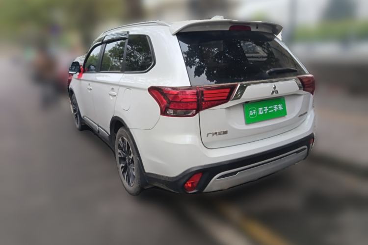 Used Mitsubishi Outlander 2020 2.0L Two-Wheel Drive Enjoyment Version 5 Seats