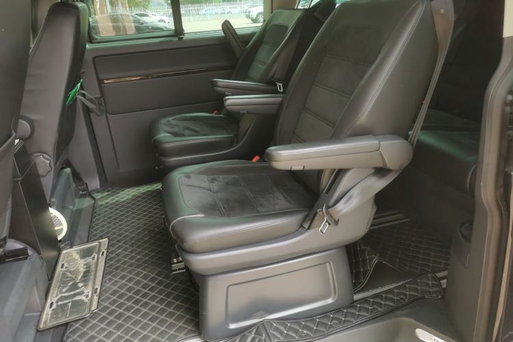 Used Volkswagen Multivan 2018 2.0 TSI Two-Wheel-Drive Luxury Edition 7 Seats Left Rear Seat