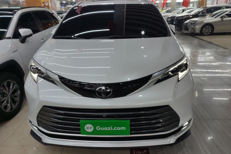 Used Toyota SIENNA 2024 2.5L Hybrid Four-Wheel Drive Prestige Edition