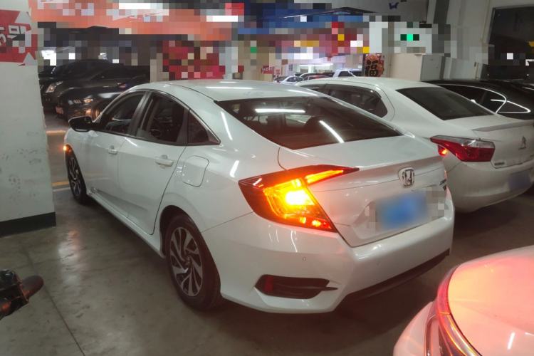 Used Honda Civic 2016 220TURBO CVT Luxury Edition Rear Left 45 Deg